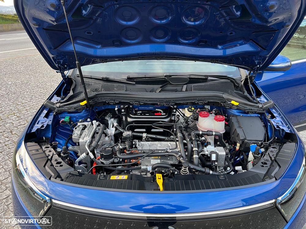 Mercedes-Benz EQA 300 4Matic - 32