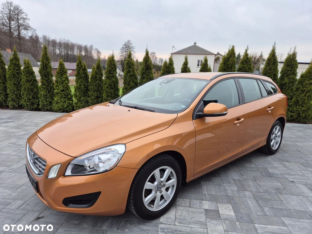 Volvo V60 DRIVe Momentum - 18