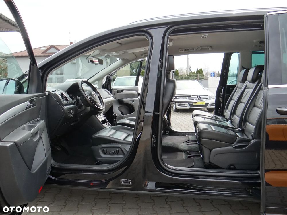 Volkswagen Sharan 2.0 TDI Blue Motion Highline - 22