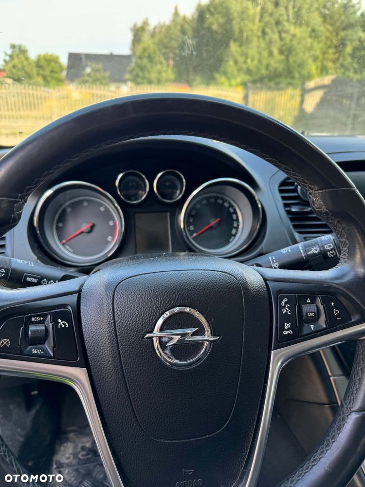 Opel Insignia 2.0 CDTI Edition - 10