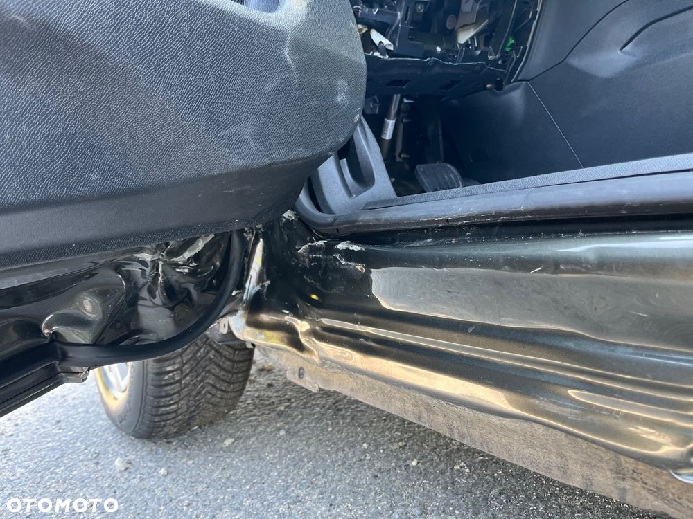 Peugeot 5008 PureTech 130 EAT8 Stop & Start Active - 19