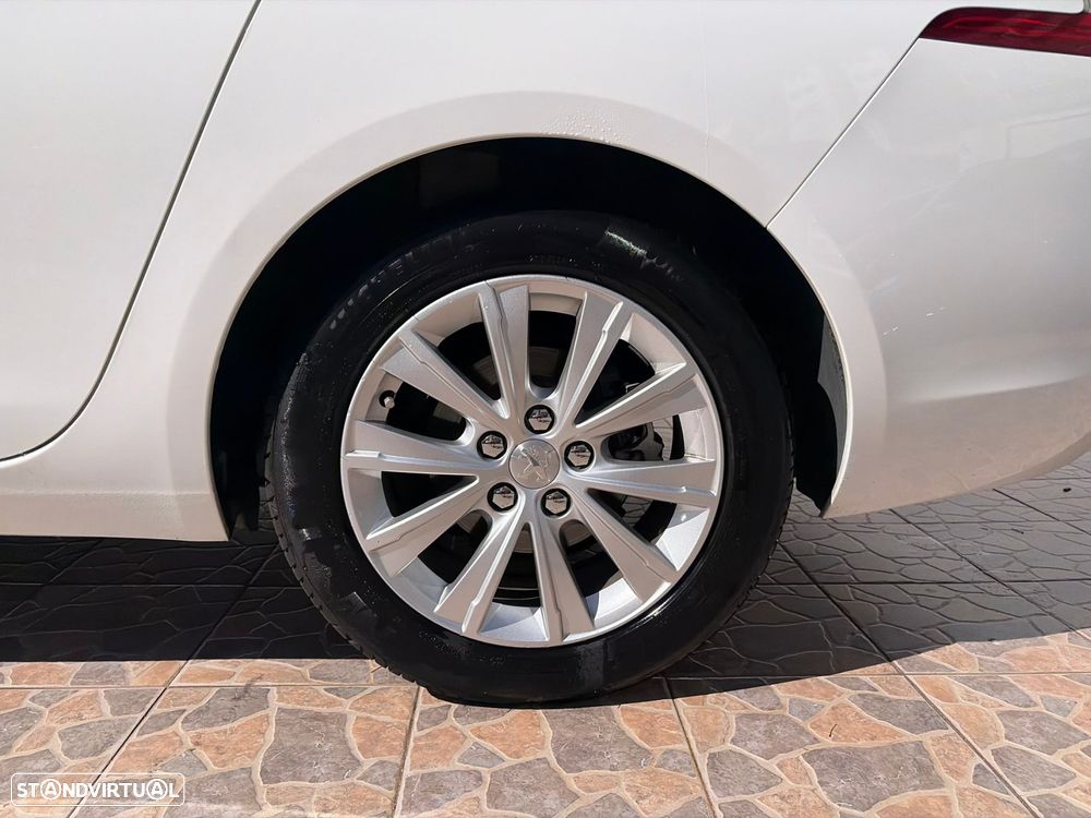 Peugeot 308 SW 1.5 BlueHDi Style J17 - 47