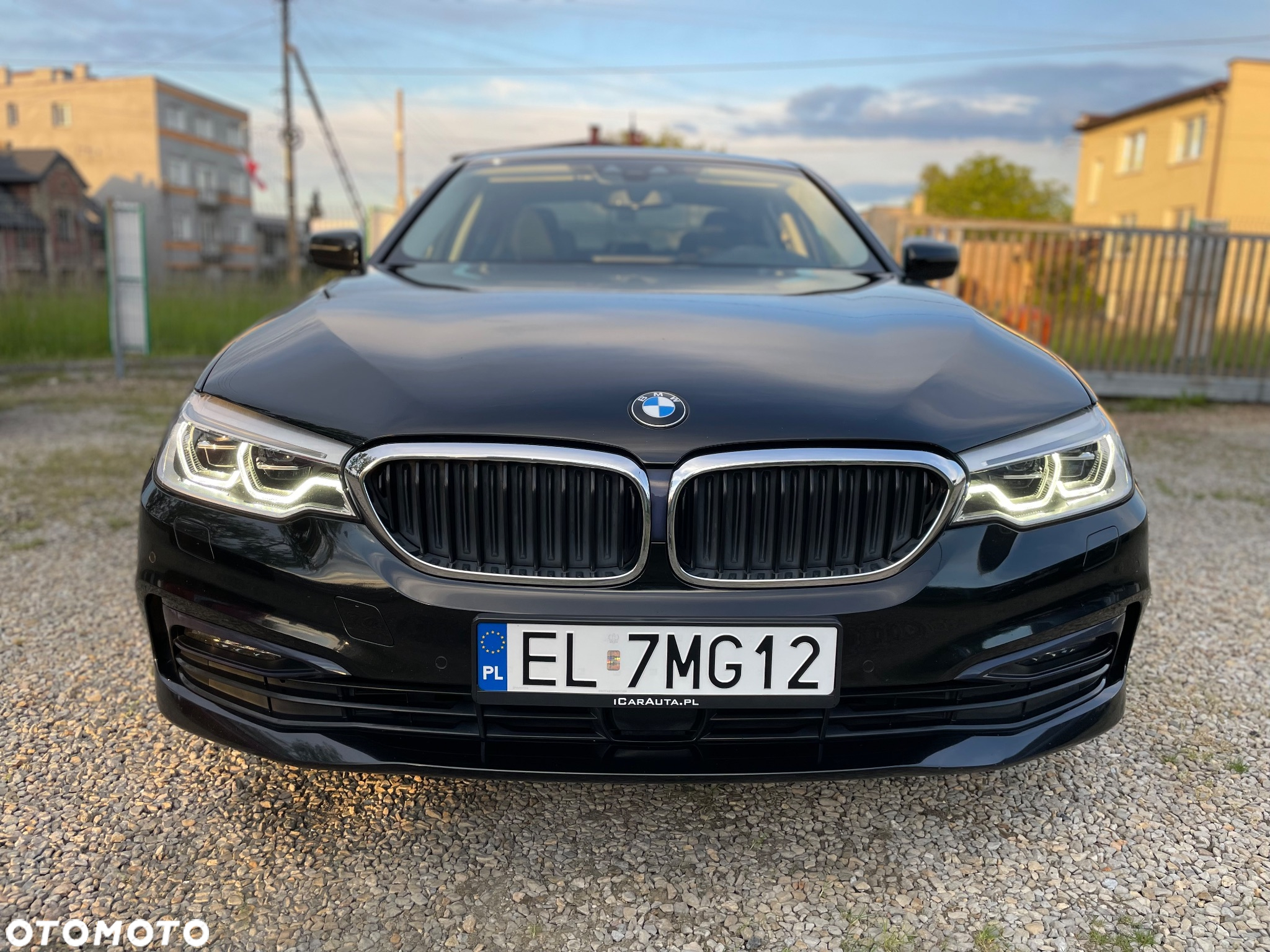 BMW Seria 5 530i xDrive Sport Line sport - 13
