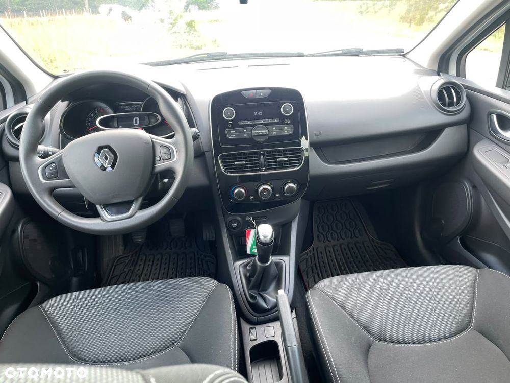 Renault Clio - 6