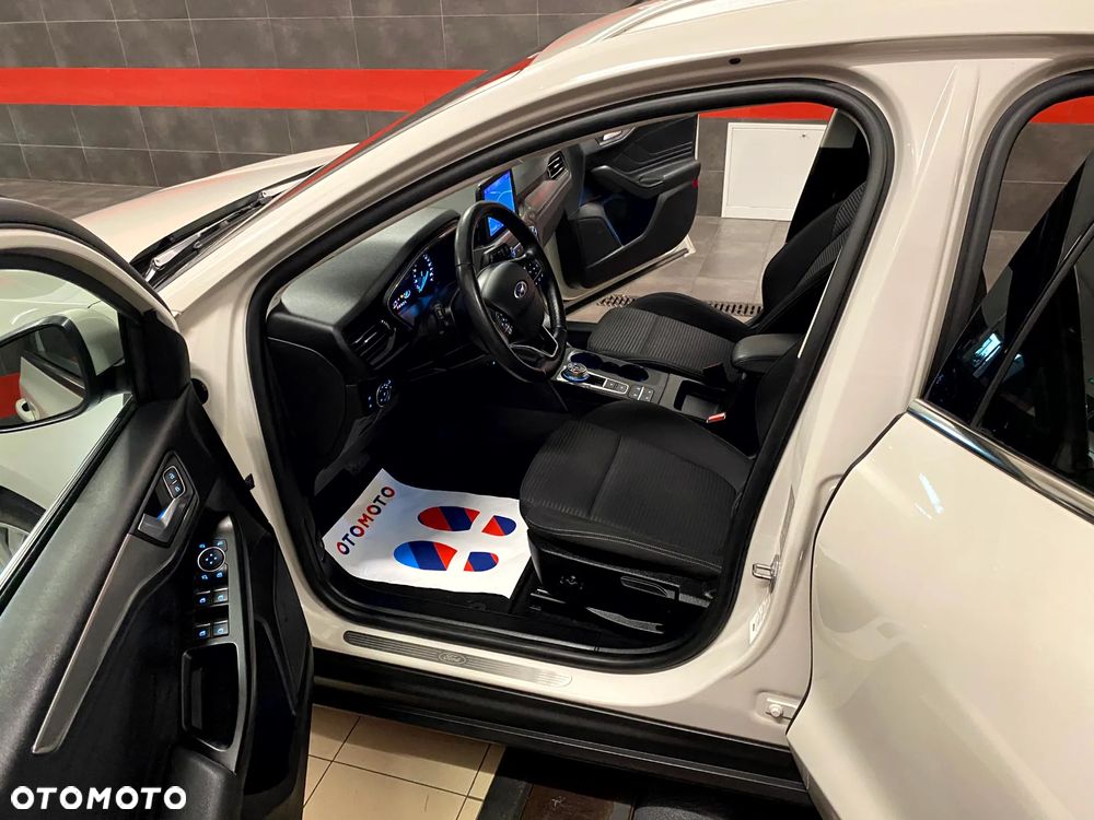 Ford Focus 2.0 EcoBlue Titanium - 17