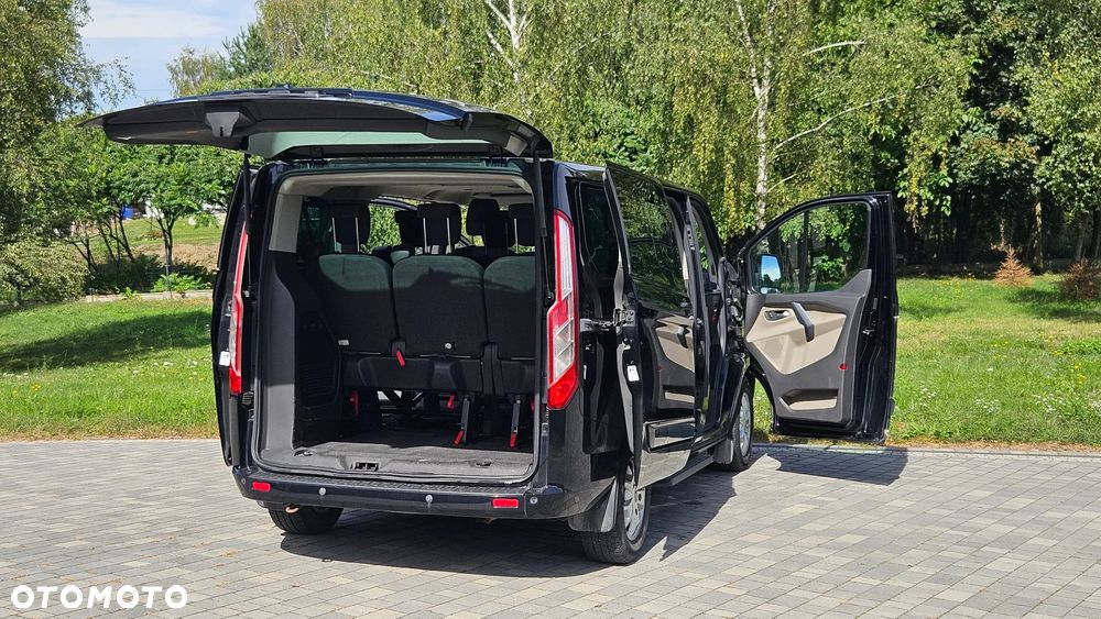 Ford Tourneo Custom - 9