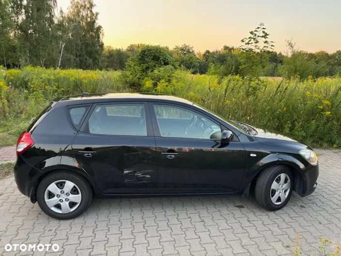 Kia Ceed Cee'd 1.6 Comfort - 8