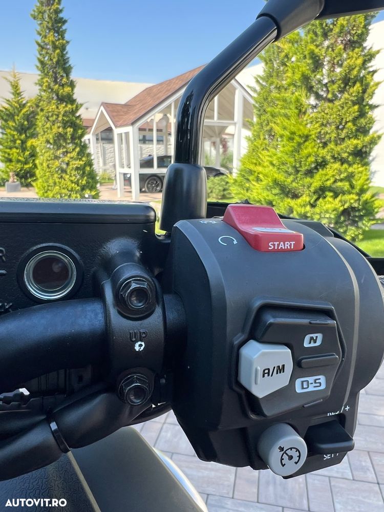 Honda Africa Twin - 30