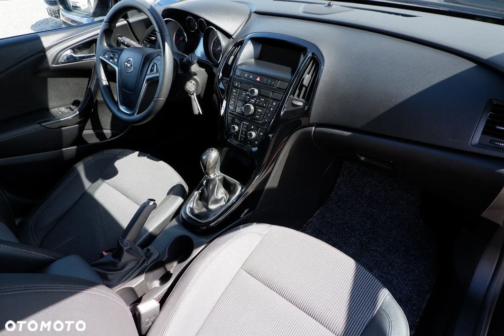 Opel Astra 1.4 Turbo Sports Tourer Style - 4