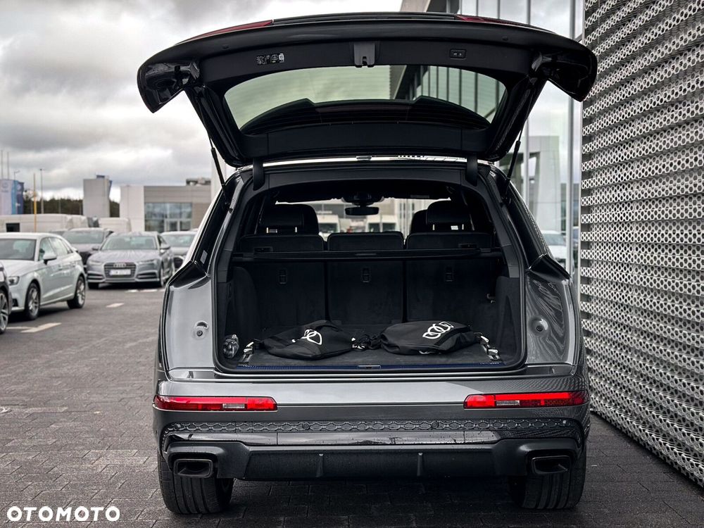 Audi Q7 - 8
