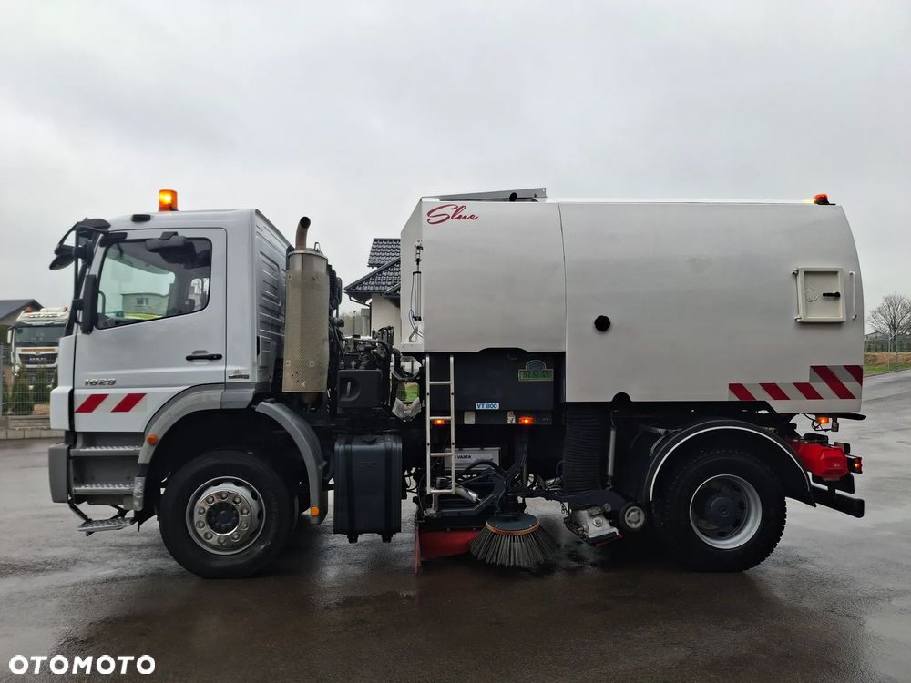 Mercedes-Benz Axor 1829 Zamiatarka Johnston 2 Silniki Szczotki L/R Karcher Listwa Ciśnieniowa Dodatkowy Silnik Mycie Jezdni Wysokim Ciśnieniem Zamiatarka Uliczna - 15