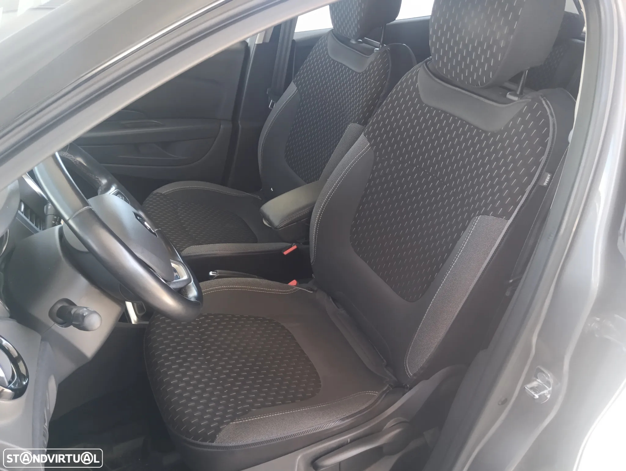 Renault Captur 1.5 dCi Red Edition - 5