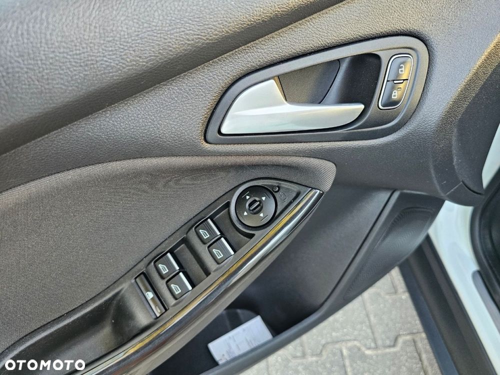 Ford Focus - 31