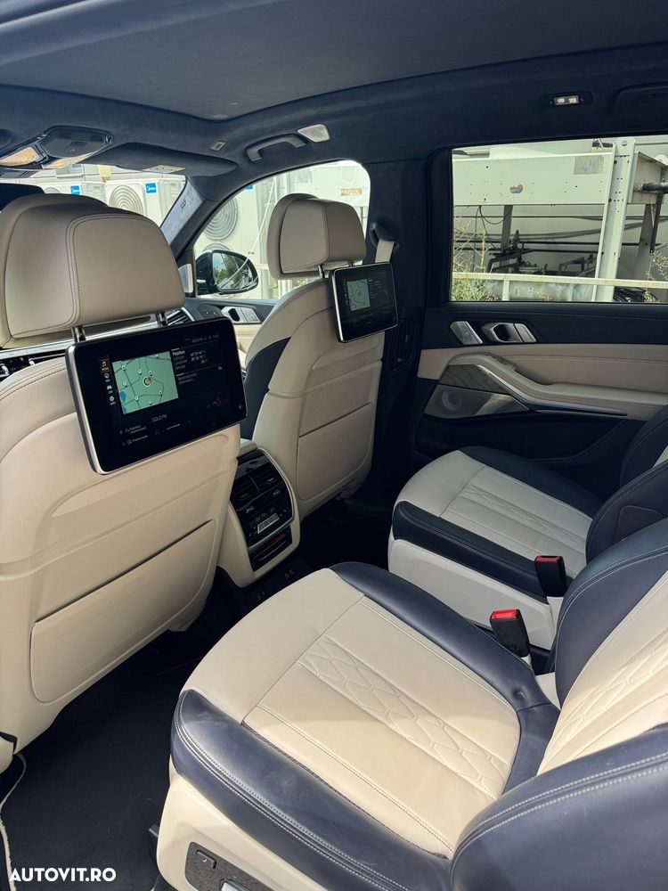 BMW X7 - 10