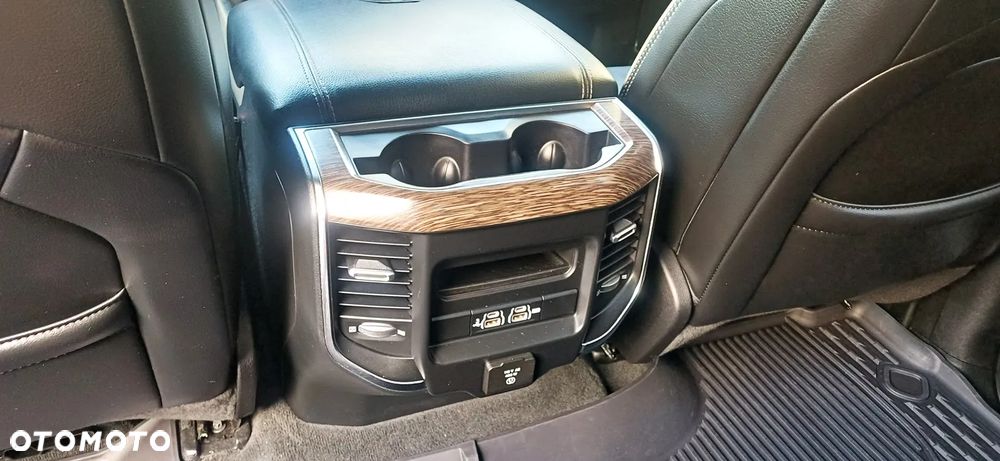 Dodge RAM 5.7 4x4 - 24