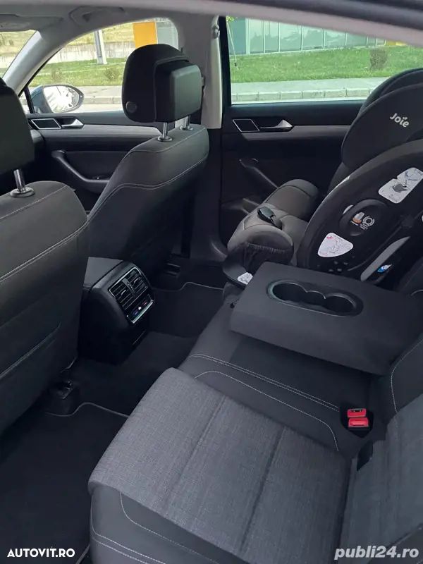 Volkswagen Passat 2.0 TDI SCR DSG Comfortline - 6