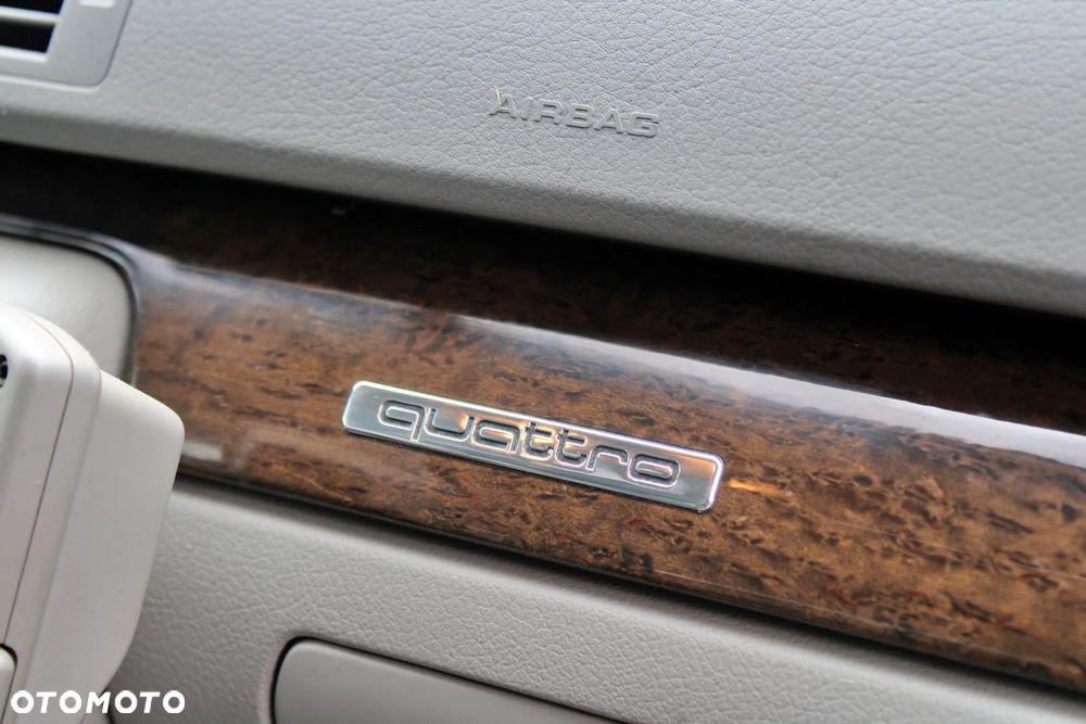 Audi A4 Limousine 2.0 T FSI quattro tiptronic - 30