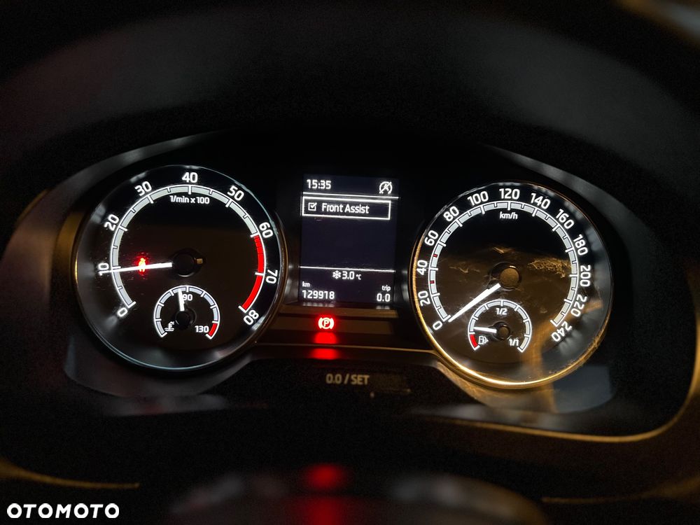 Skoda RAPID 1.0 TSI Cool Edition - 17