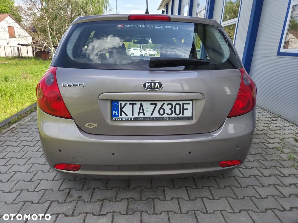 Kia Ceed 1.6 CVVT LX - 4