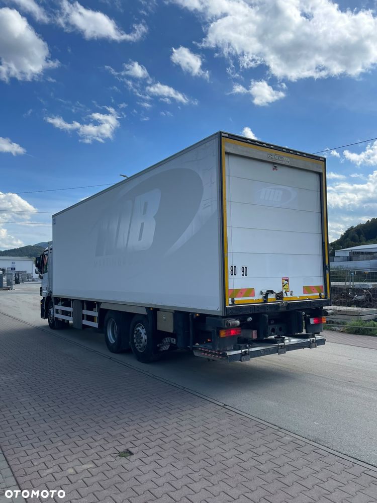 Mercedes-Benz actros - 4
