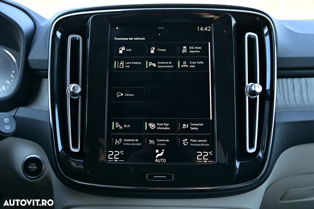 Volvo XC 40 Recharge T5 Twin Engine AT7 Inscription Expression - 34