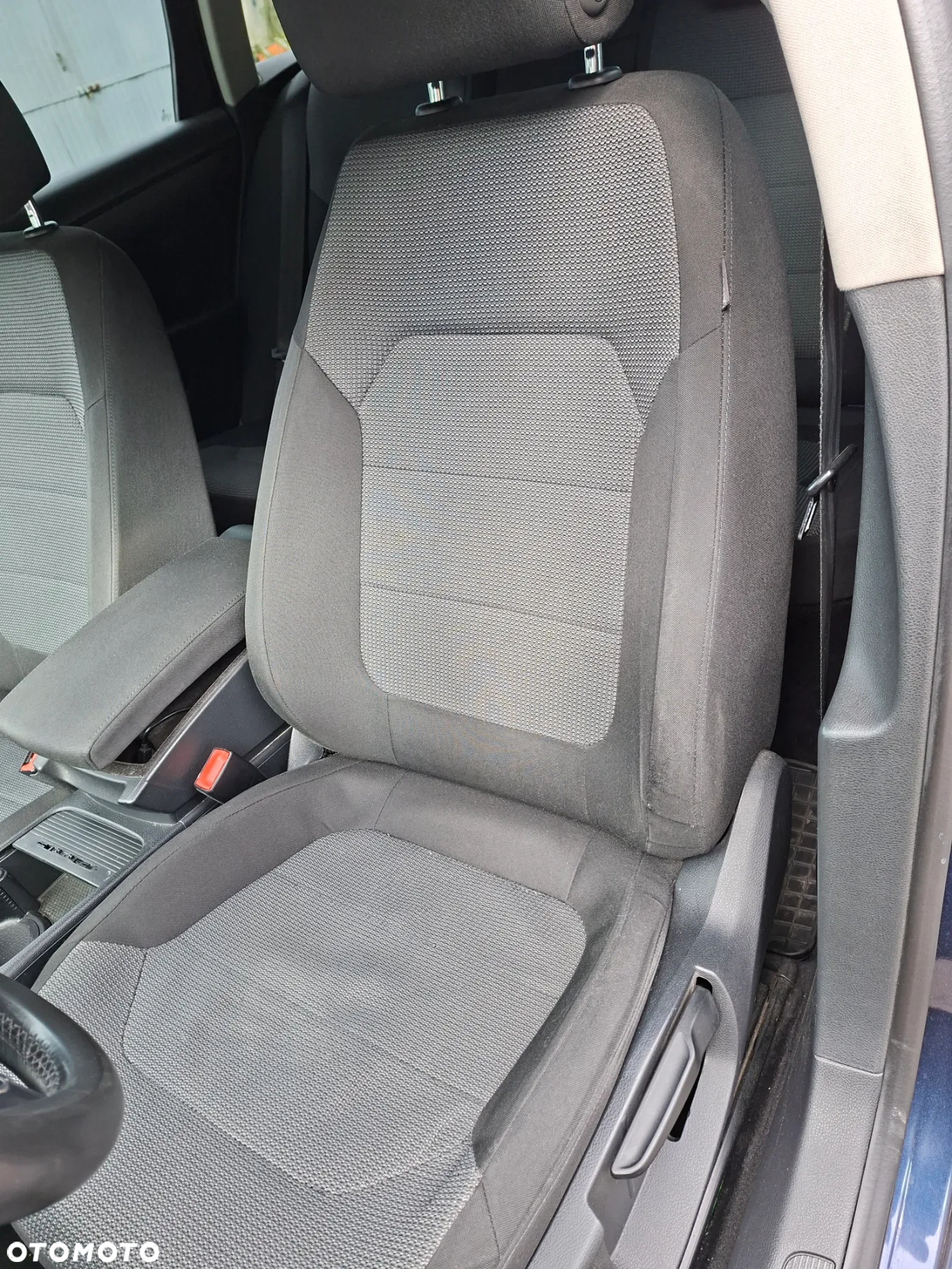 Volkswagen Passat - 16