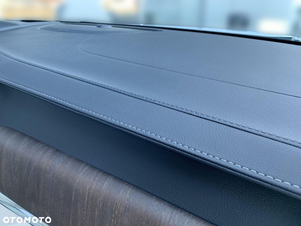 Volvo V90 Cross Country - 33