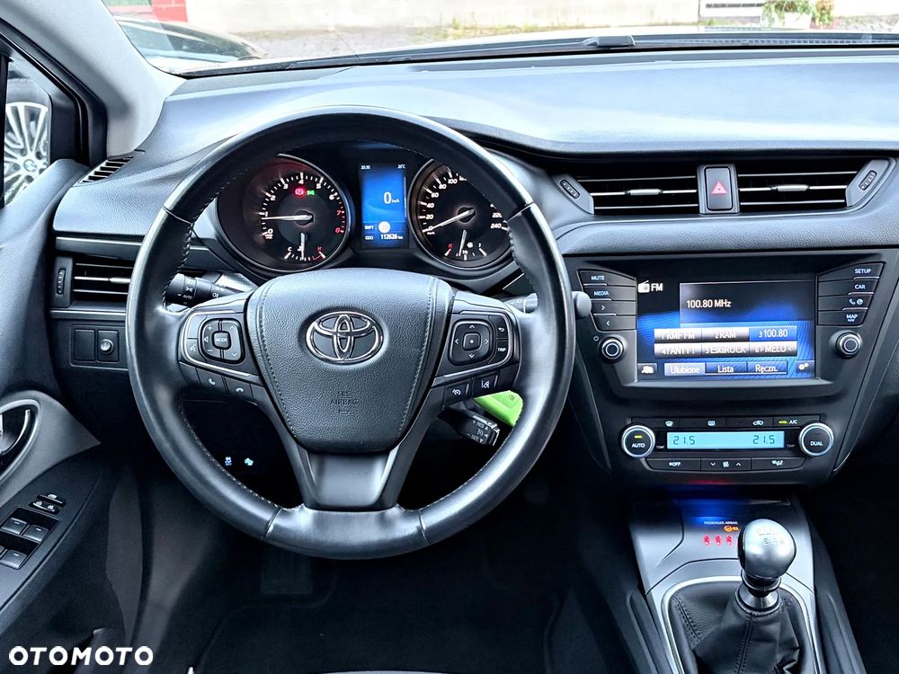 Toyota Avensis 1.8 Premium - 25