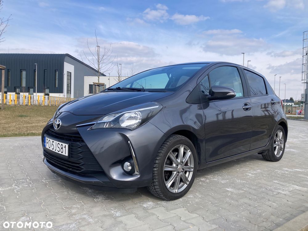 Toyota Yaris 1.5 Premium - 6