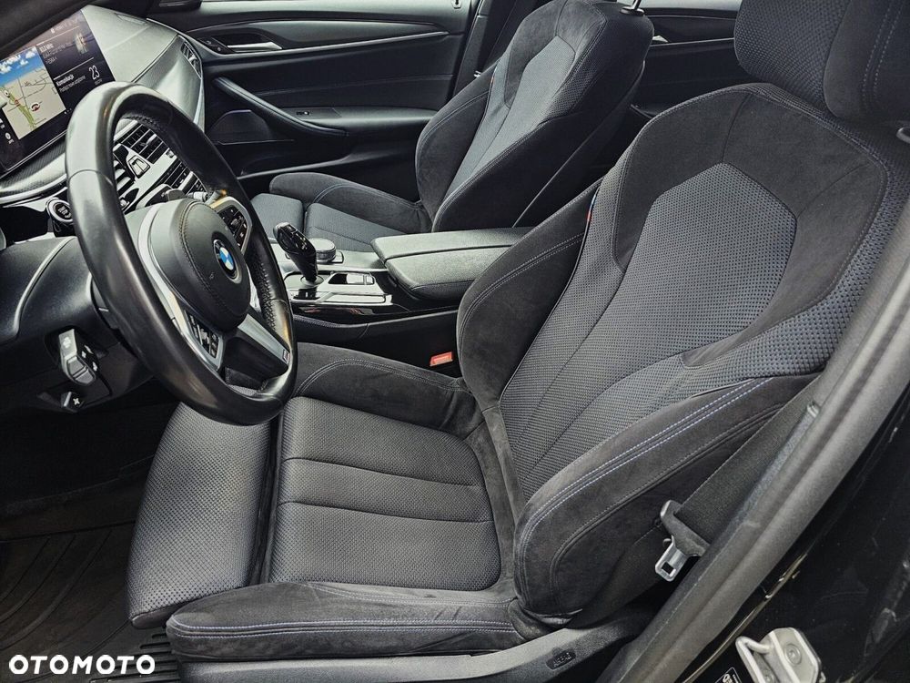 BMW Seria 5 530i xDrive M Sport sport - 14