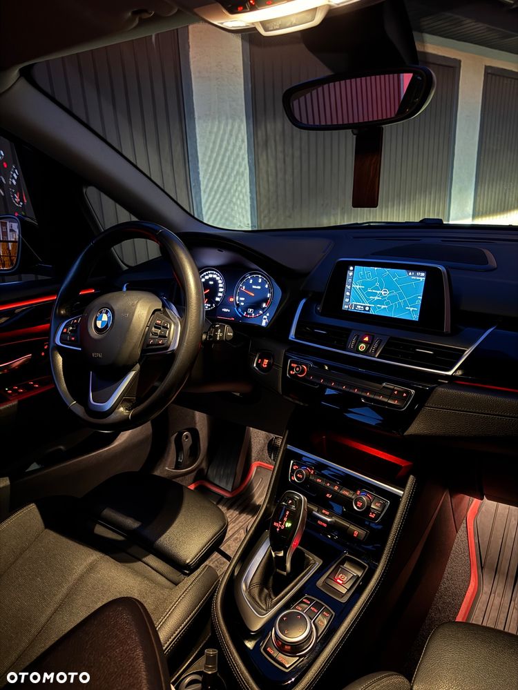 BMW Seria 2 218d Sport Line - 16