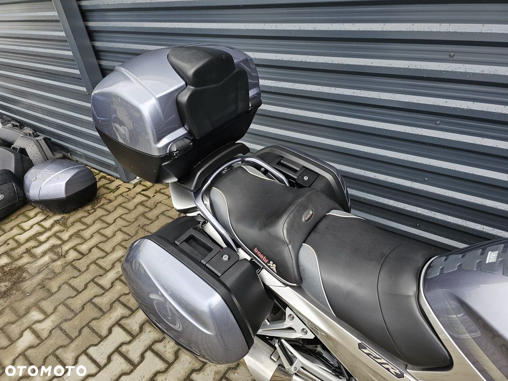 Yamaha FJR - 11