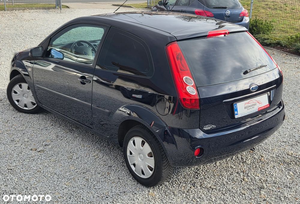 Ford Fiesta - 12
