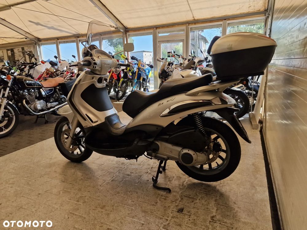 Piaggio Beverly - 18