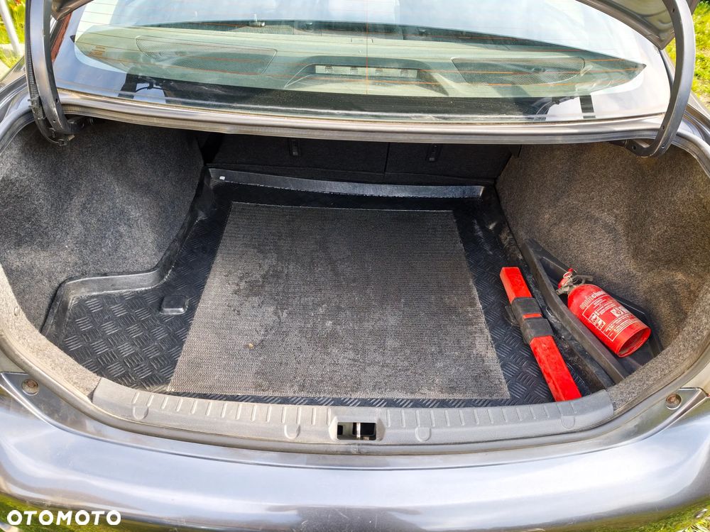 Toyota Corolla 1.6 VVT-i Premium Start - 22