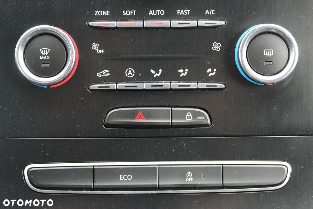 Renault Scenic BLUE dCi 120 LIMITED - 27