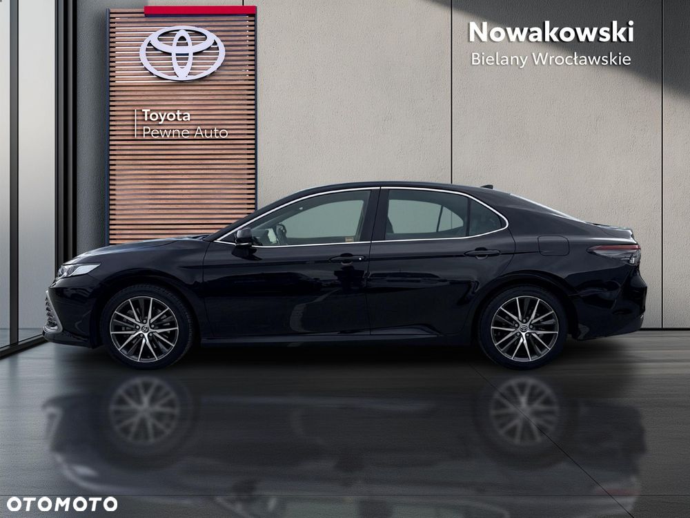 Toyota Camry 2.5 Hybrid Prestige CVT - 2