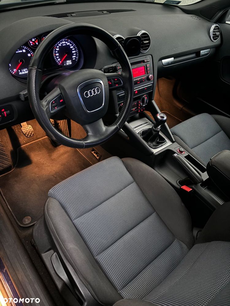 Audi A3 Sportback 1.8 TFSI quattro Attraction - 19