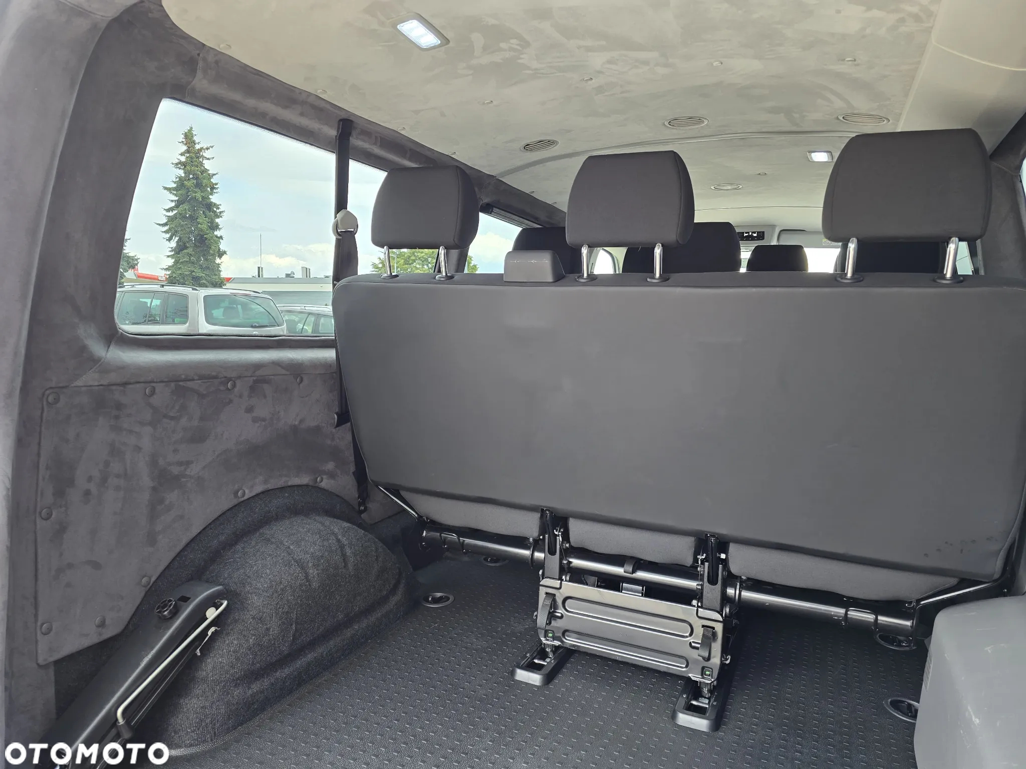 Volkswagen Transporter Kombi T6.1 TDI L2H1 DSG - 11