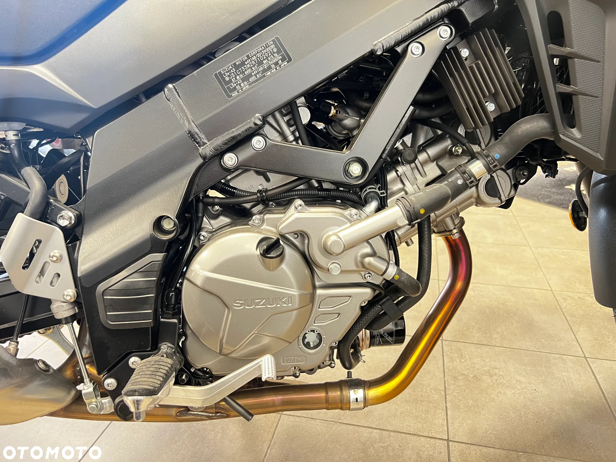 Suzuki DL - 10