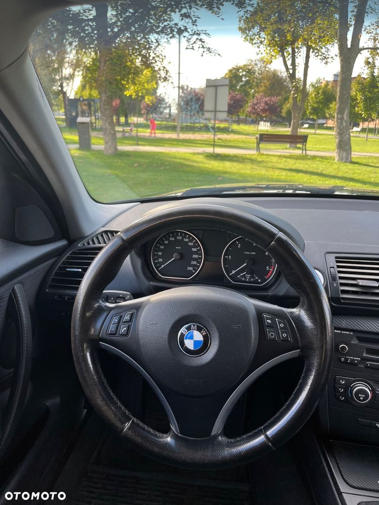 BMW Seria 1 - 13