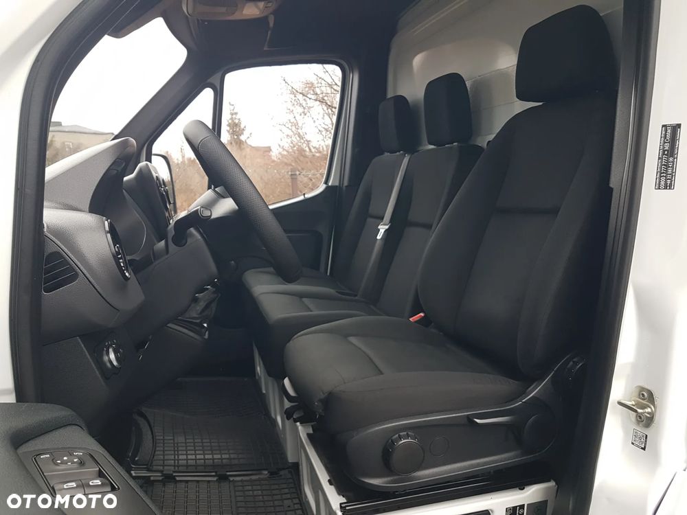 Mercedes-Benz Sprinter 8EP KONTENER 4,21x2,15x2,30 KLIMA 314CDI MANUAL 6-BIEGÓW - 7