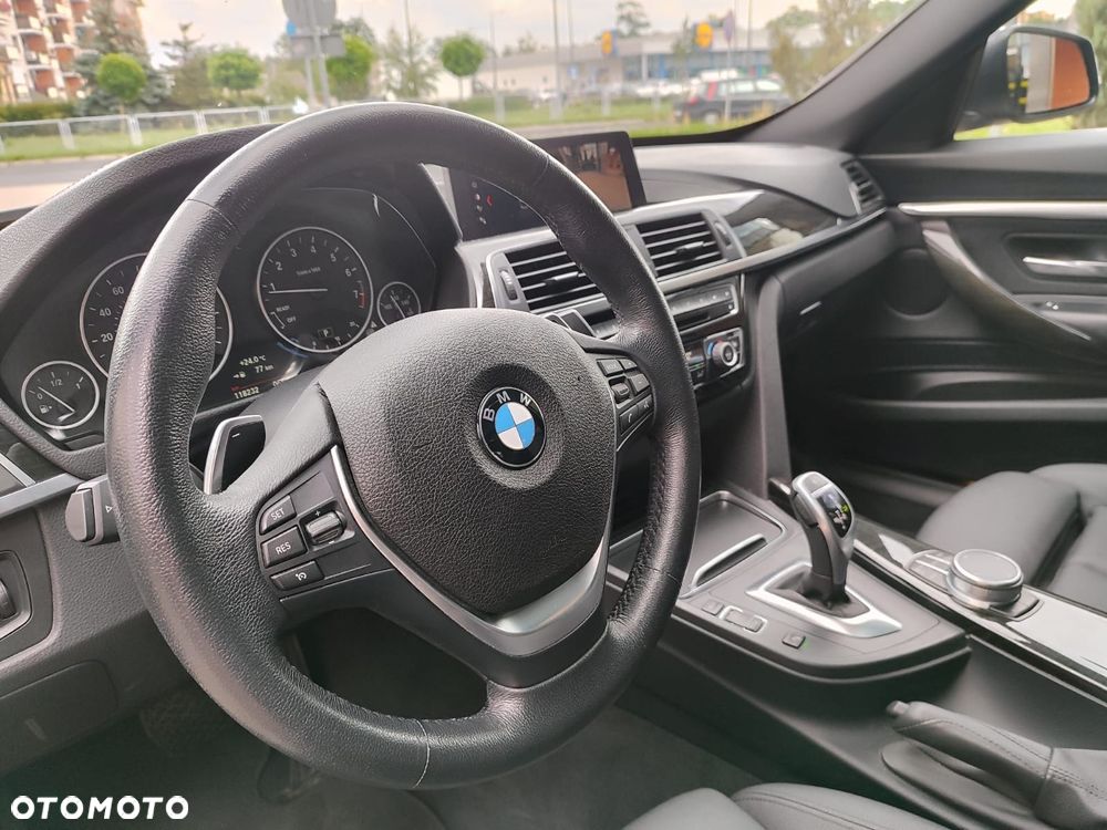 BMW 3GT 330i GPF Luxury Line - 10