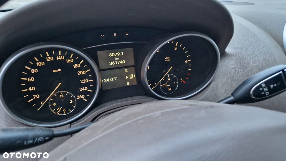 Mercedes-Benz ML - 21