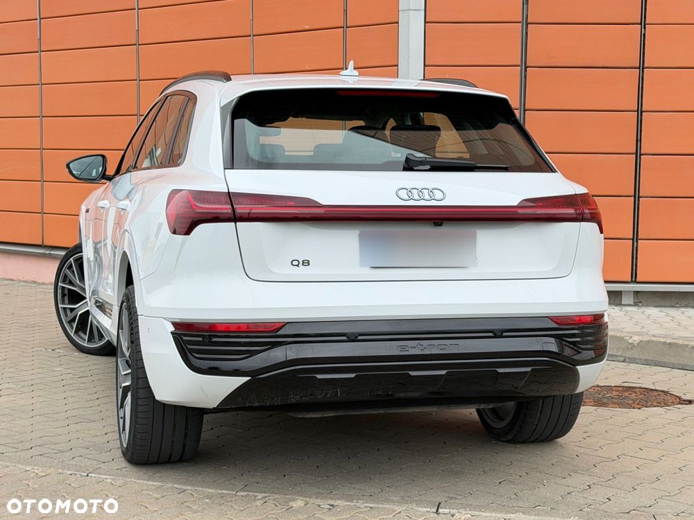 Audi Q8 e-tron 55 114kWh Quattro Advanced - 8