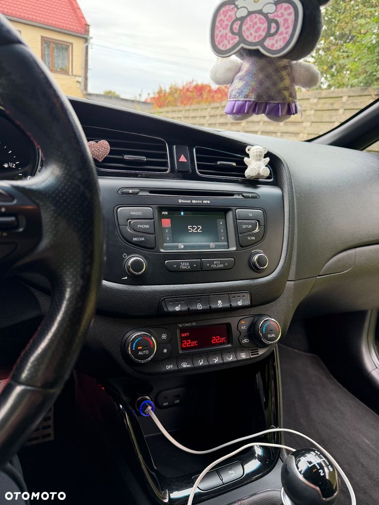 Kia Ceed - 8