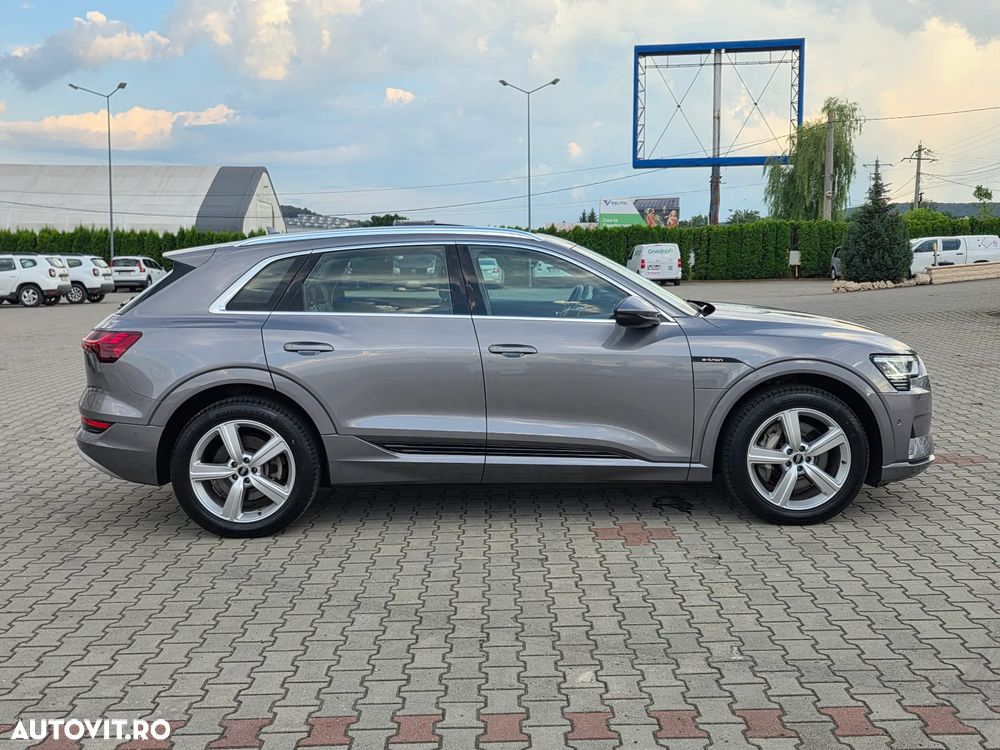 Audi e-tron 50 quattro advanced - 11