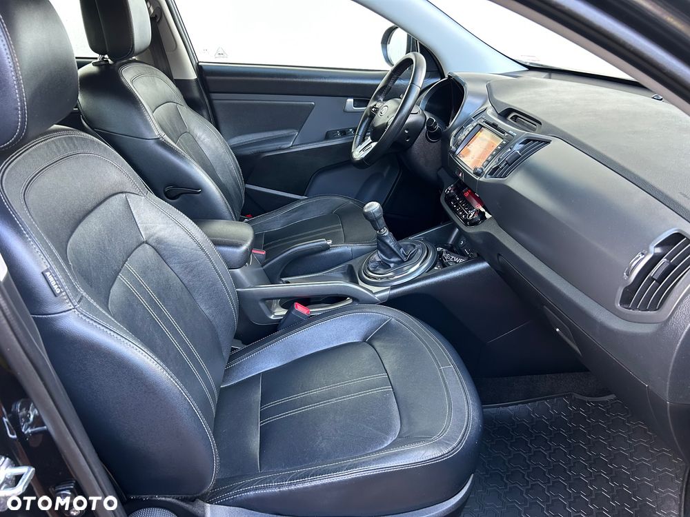 Kia Sportage 2.0 XL 2WD - 33