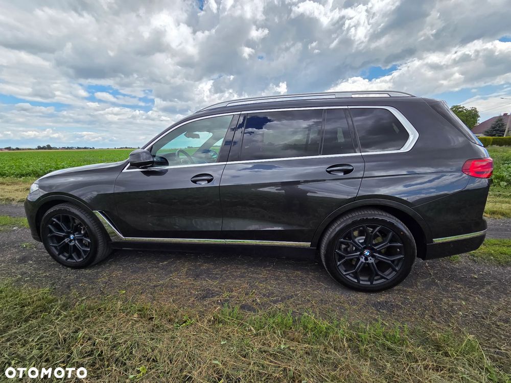 BMW X7 2021 photo 2