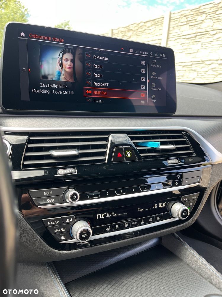 BMW Seria 5 520d M Sport Edition - 17